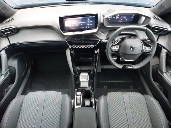 Used Peugeot 2008 2025 for sale - 76204736: Photo 2