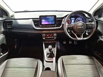 Used Kia Stonic 2022 for sale - 77330175: Photo