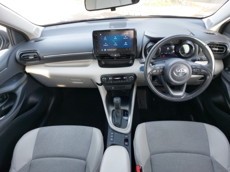 Used Toyota Yaris 2022 for sale - 77115462: Photo 2