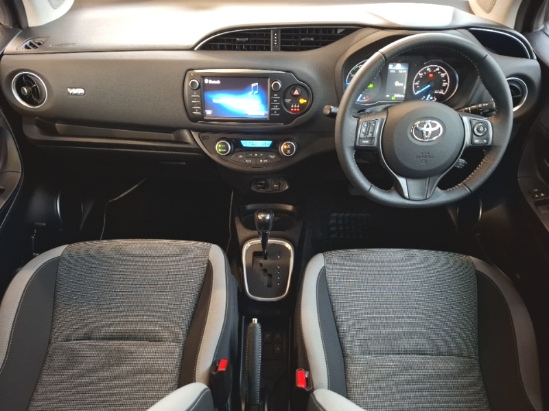 Used Toyota Yaris 2020 for sale - 76720639: Photo 2