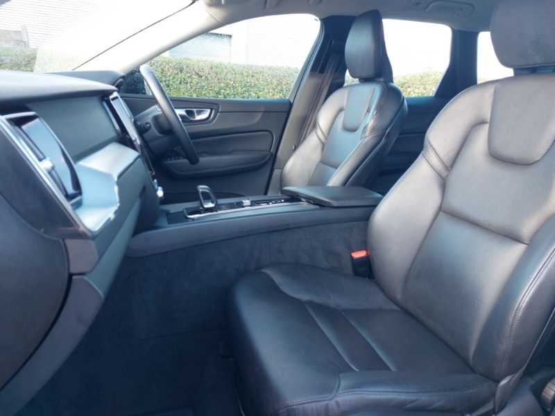 Used Volvo XC60 2022 for sale - 76366066: Photo 5