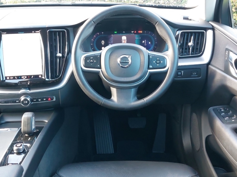 Used Volvo XC60 2022 for sale - 76366066: Photo 7