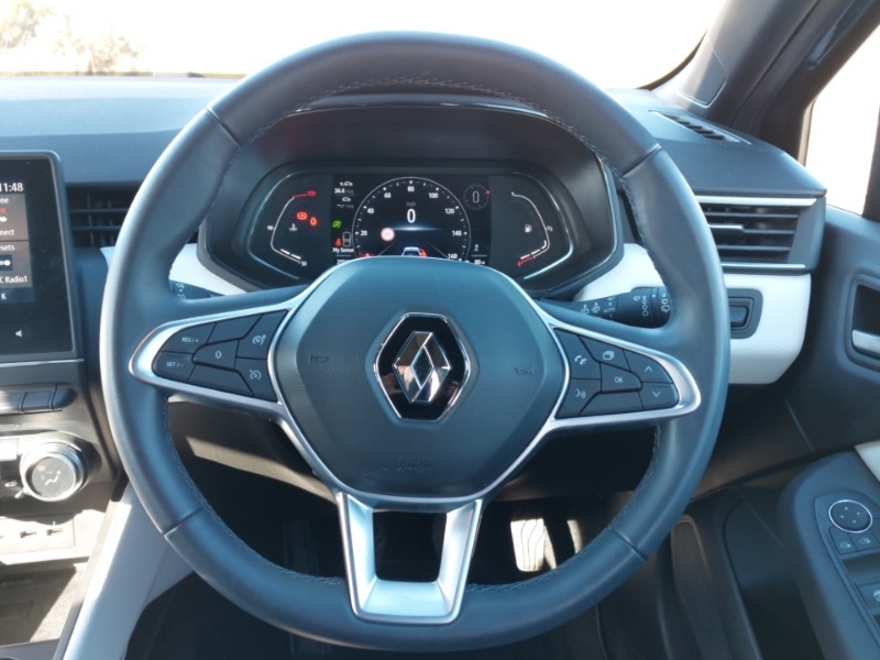 Used Renault Clio 2021 for sale - 76683327: Photo 10