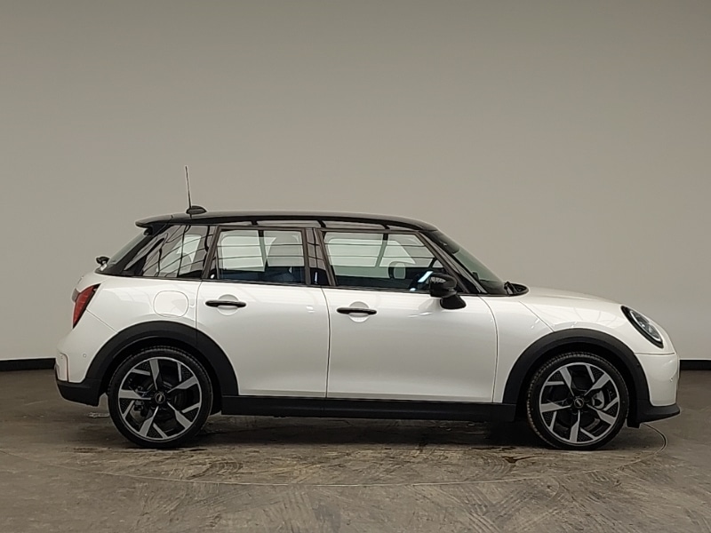 Used MINI Cooper 2025 for sale - 77142792: Photo 2