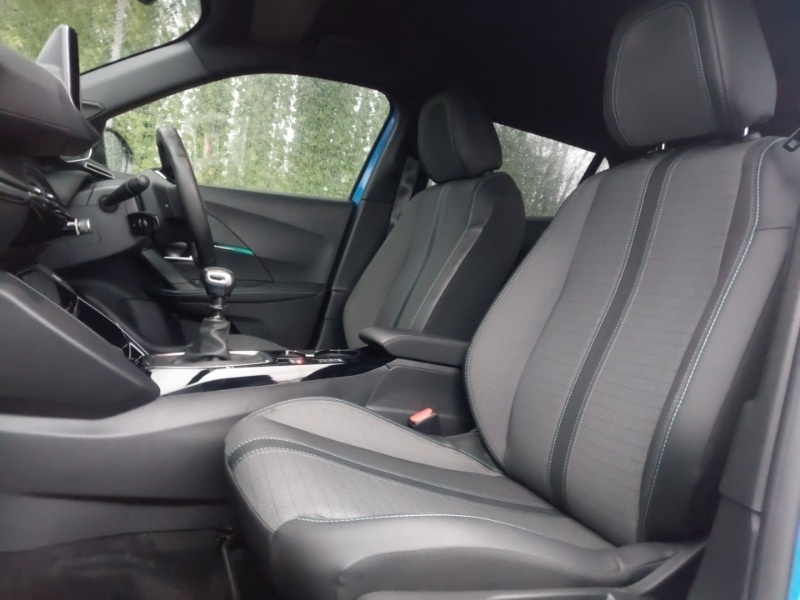 Used Peugeot 2008 2023 for sale - 77518850: Photo 5