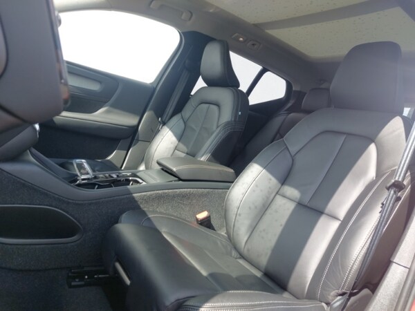 Used Volvo XC40 2022 for sale - 76269349: Photo 5