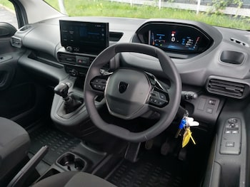 Used Peugeot Partner 2024 for sale - 75618179: Photo