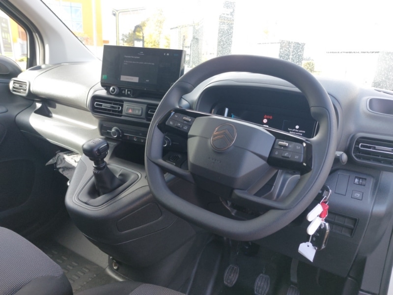 Used Citroen Berlingo 2024 for sale - 77214629: Photo 2