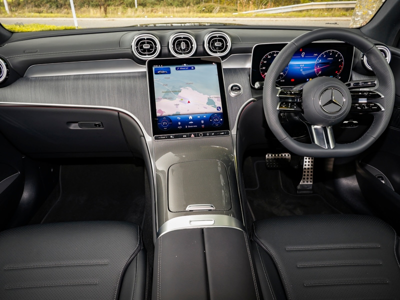 Used Mercedes-Benz GLC 2023 for sale - 76920943: Photo 2