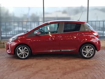 Used Toyota Yaris 2020 for sale - 77190101: Photo