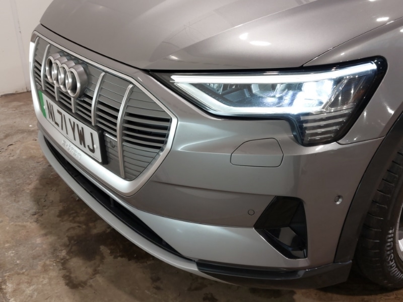 Used Audi e-tron 2021 for sale - 77982053: Photo 12