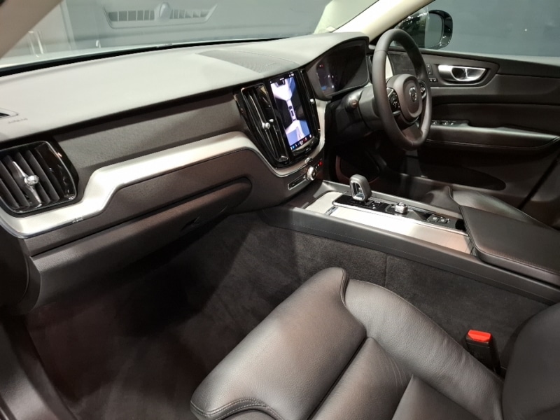 Used Volvo XC60 2023 for sale - 76987493: Photo 5