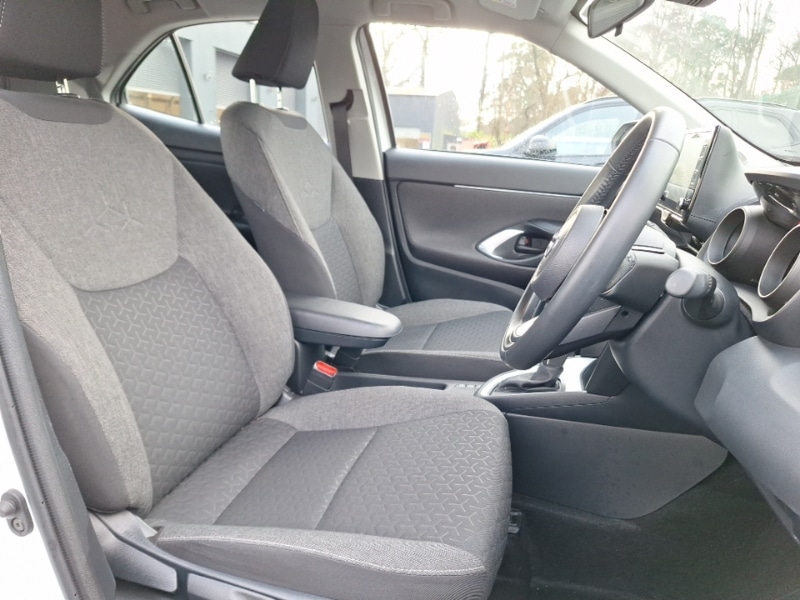 Used Toyota Yaris Cross 2023 for sale - 77876869: Photo 11