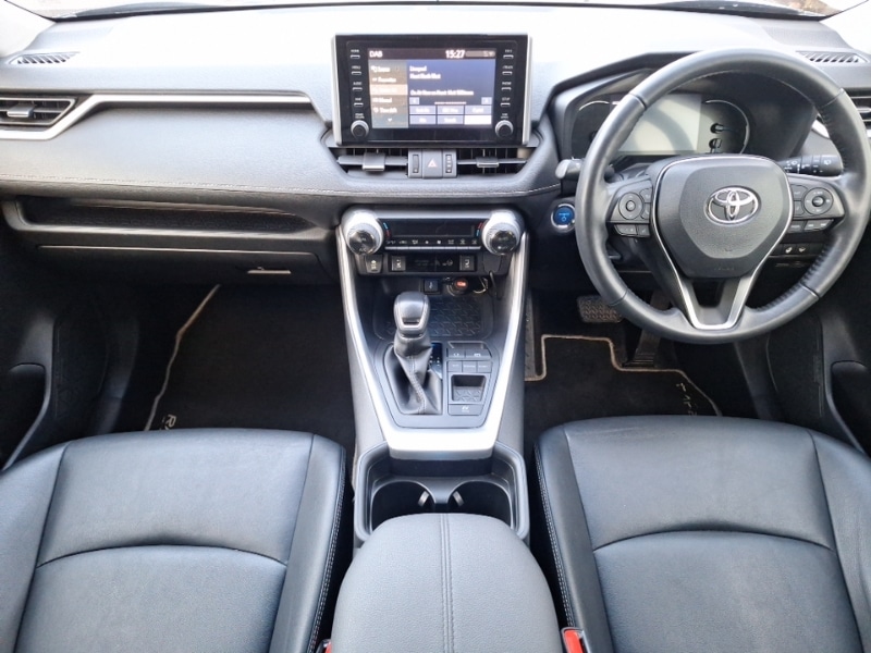 Used Toyota RAV4 2021 for sale - 76915839: Photo 2
