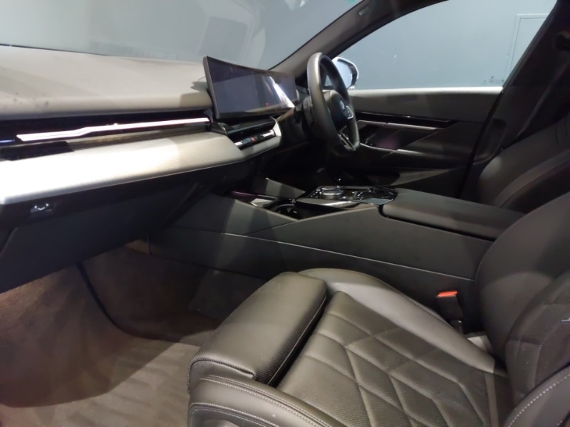 Used BMW 5 Series 2025 for sale - 76269369: Photo 5