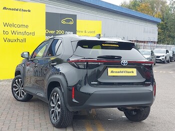 Used Toyota Yaris Cross 2022 for sale - 77752745: Photo