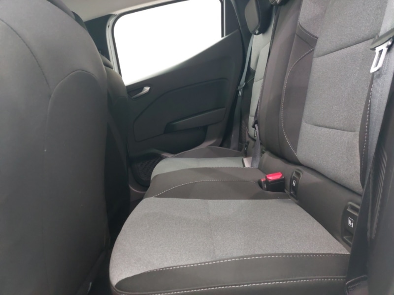 Used Renault Clio 2024 for sale - 76492628: Photo 6