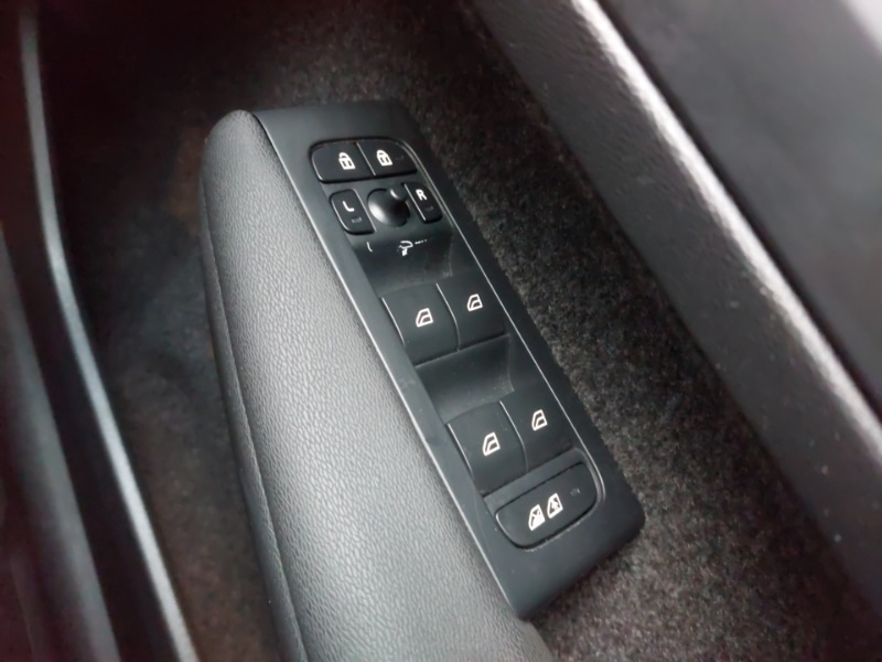 Used Volvo XC40 2022 for sale - 77266089: Photo 12