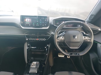 Used Peugeot 2008 2024 for sale - 76404100: Photo