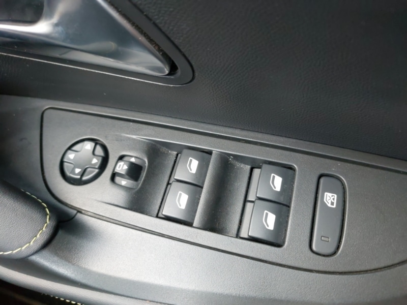 Used Peugeot 2008 2024 for sale - 76771158: Photo 12