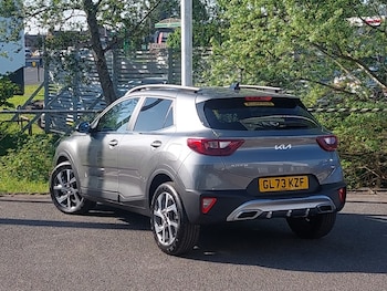 Used Kia Stonic 2024 for sale - 75485764: Photo