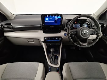 Used Toyota Yaris 2023 for sale - 77449296: Photo