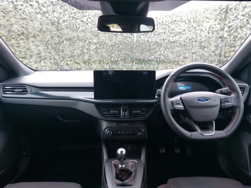 Used Ford Focus 2023 for sale - 76479312: Photo 2