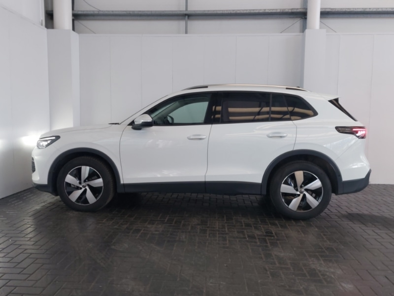 Used Volkswagen Tiguan 2024 for sale - 77242236: Photo 4