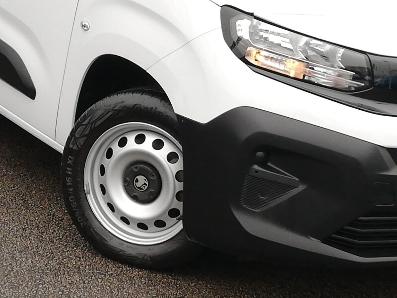 Used Vauxhall Combo 2024 for sale - 76816850: Photo 9