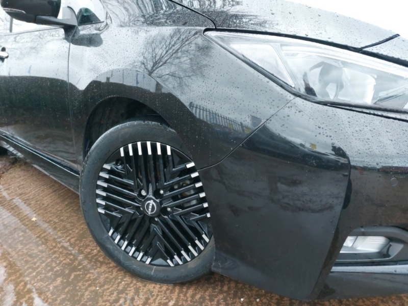 Used Nissan Leaf 2022 for sale - 77012699: Photo 9