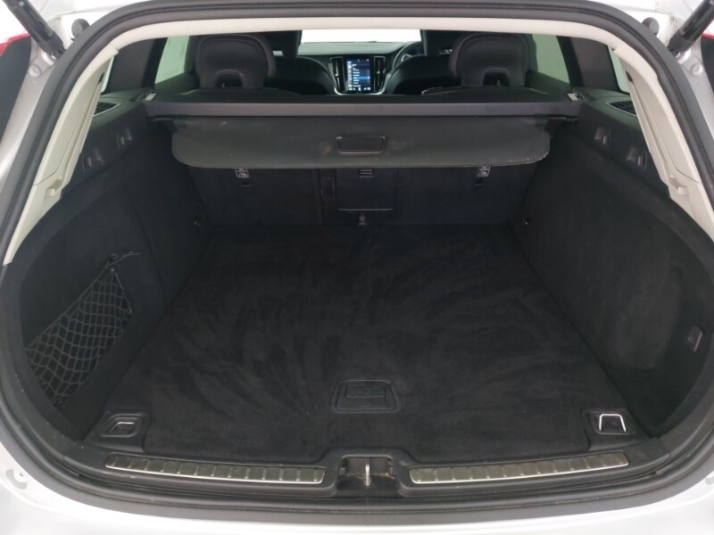 Used Volvo V60 2021 for sale - 77817814: Photo 8