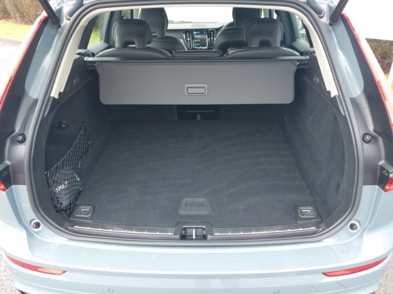 Used Volvo XC60 2023 for sale - 77924186: Photo 8