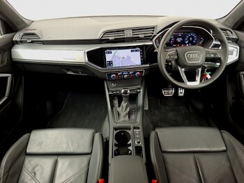 Used Audi Q3 2025 for sale - 77174274: Photo