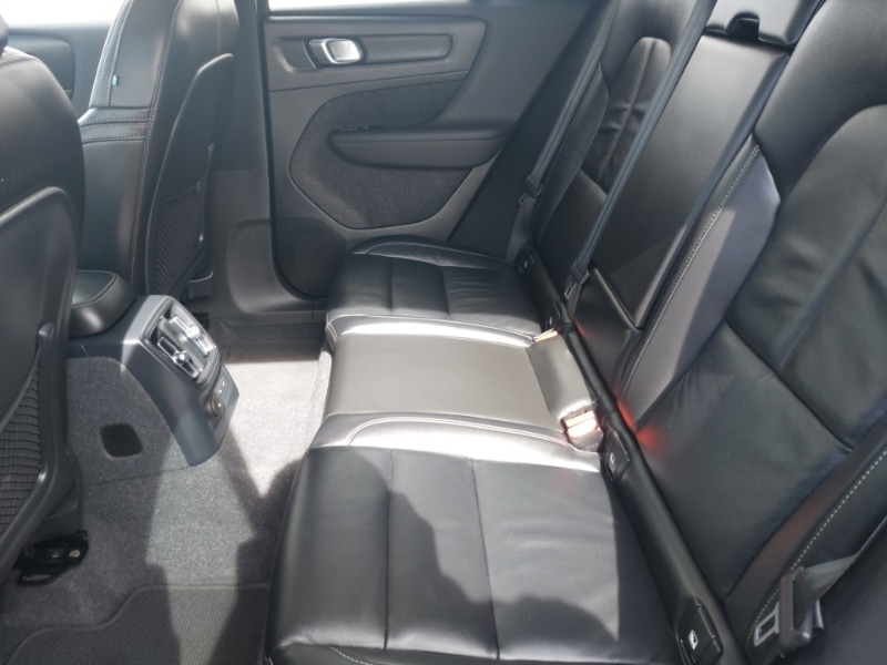 Used Volvo XC40 2023 for sale - 77142340: Photo 6