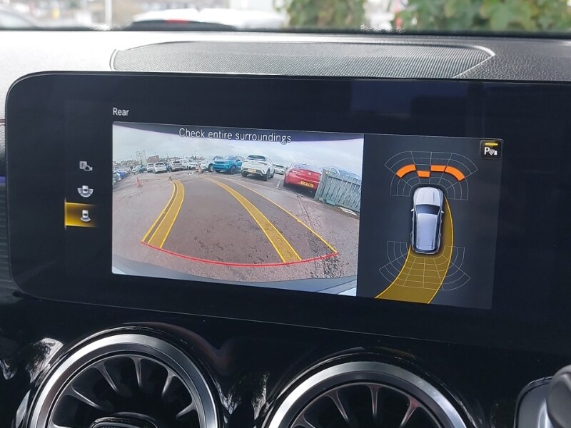 Used Mercedes-Benz EQB 2023 for sale - 77752473: Photo 11