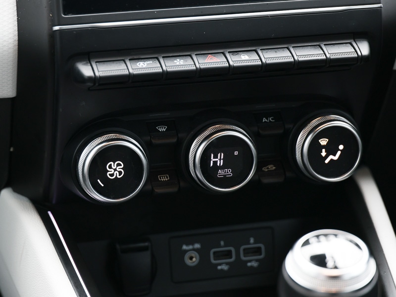 Used Renault Clio 2022 for sale - 76552962: Photo 11