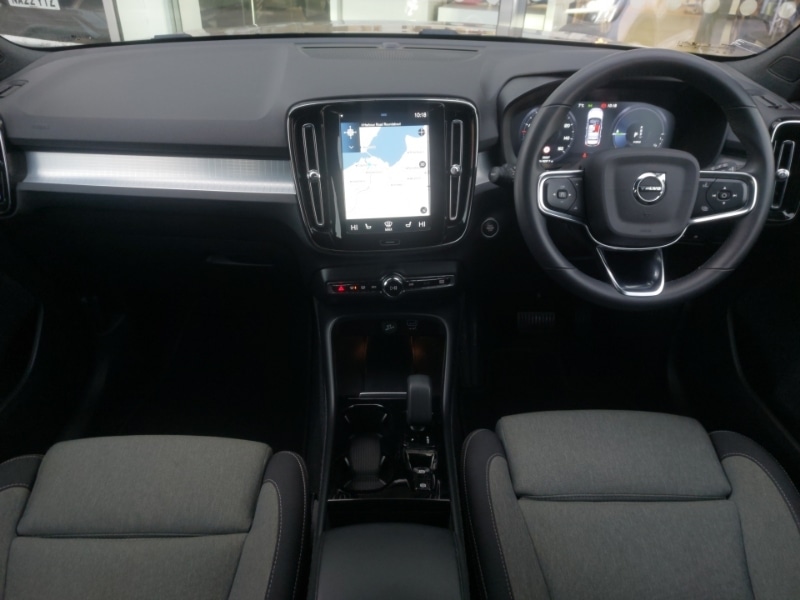 Used Volvo XC40 2022 for sale - 77035567: Photo 2