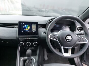 Used Renault Clio 2024 for sale - 77434467: Photo