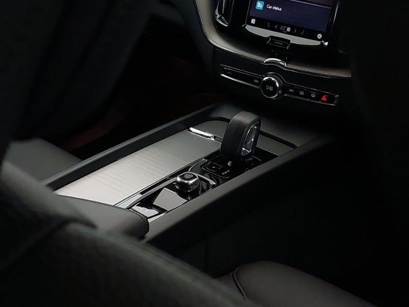 Used Volvo XC60 2024 for sale - 76362236: Photo 11