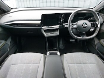 Used Renault Megane E Tech 2023 for sale - 77433963: Photo