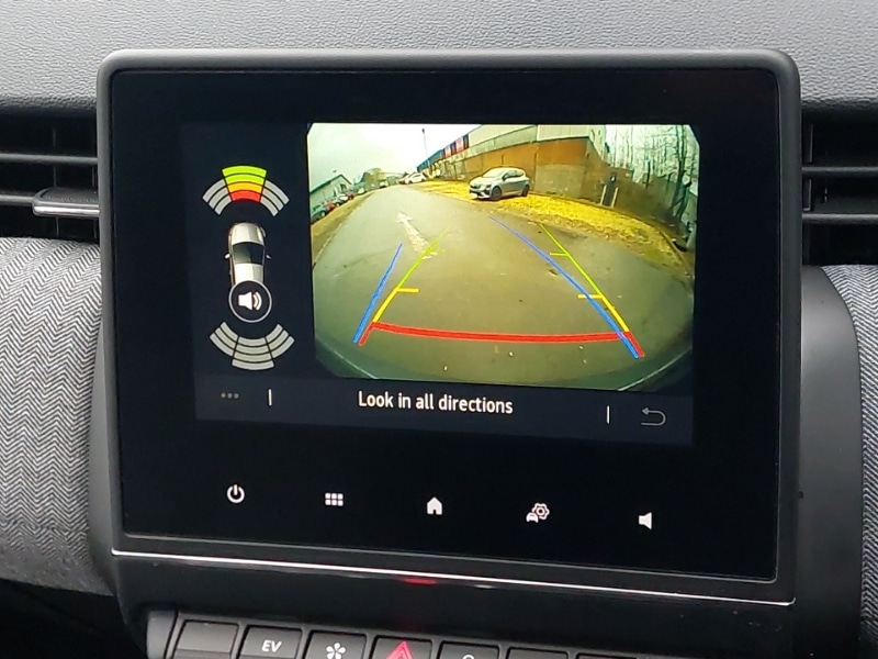 Used Renault Clio 2024 for sale - 76970754: Photo 11