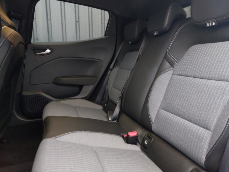 Used Renault Clio 2024 for sale - 76970754: Photo 6