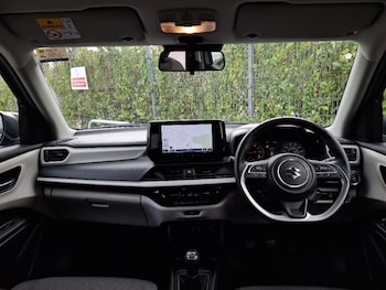 Used Suzuki Swift 2024 for sale - 77237424: Photo