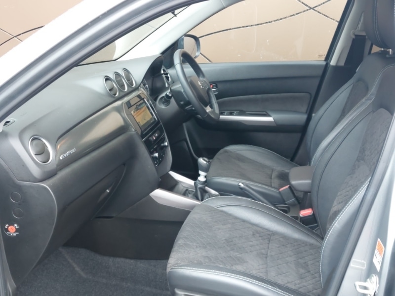 Used Suzuki Vitara 2022 for sale - 77767767: Photo 5