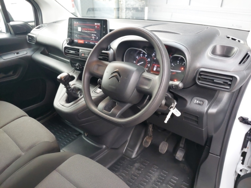 Used Citroen Berlingo 2023 for sale - 77817254: Photo 2