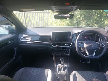 Used Volkswagen T-Roc 2022 for sale - 75628678: Photo