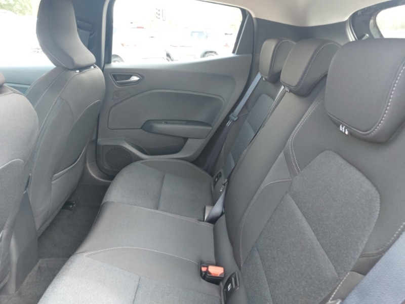 Used Renault Clio 2023 for sale - 76752335: Photo 6