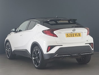 Used Toyota C-HR 2022 for sale - 75463516: Photo