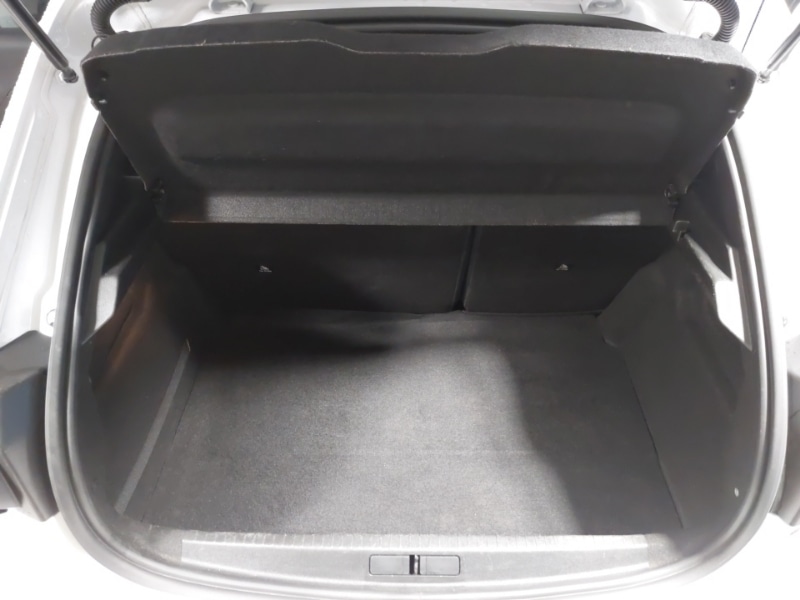 Used Peugeot 208 2023 for sale - 76571837: Photo 8