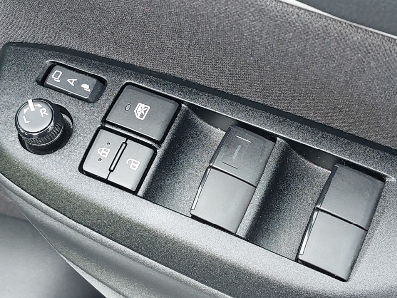 Used Mazda Mazda2 HYBRID 2024 for sale - 76479160: Photo 12